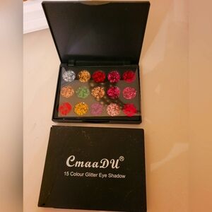 30 pallets of Glitter Eye Shadow Colors